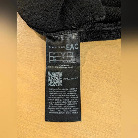 HOST PICK 🖤GUESS Infinity Zipper Cardigan - Picture 6 of 6